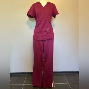 Gray’s Anatomy Scrub Set, Size Small